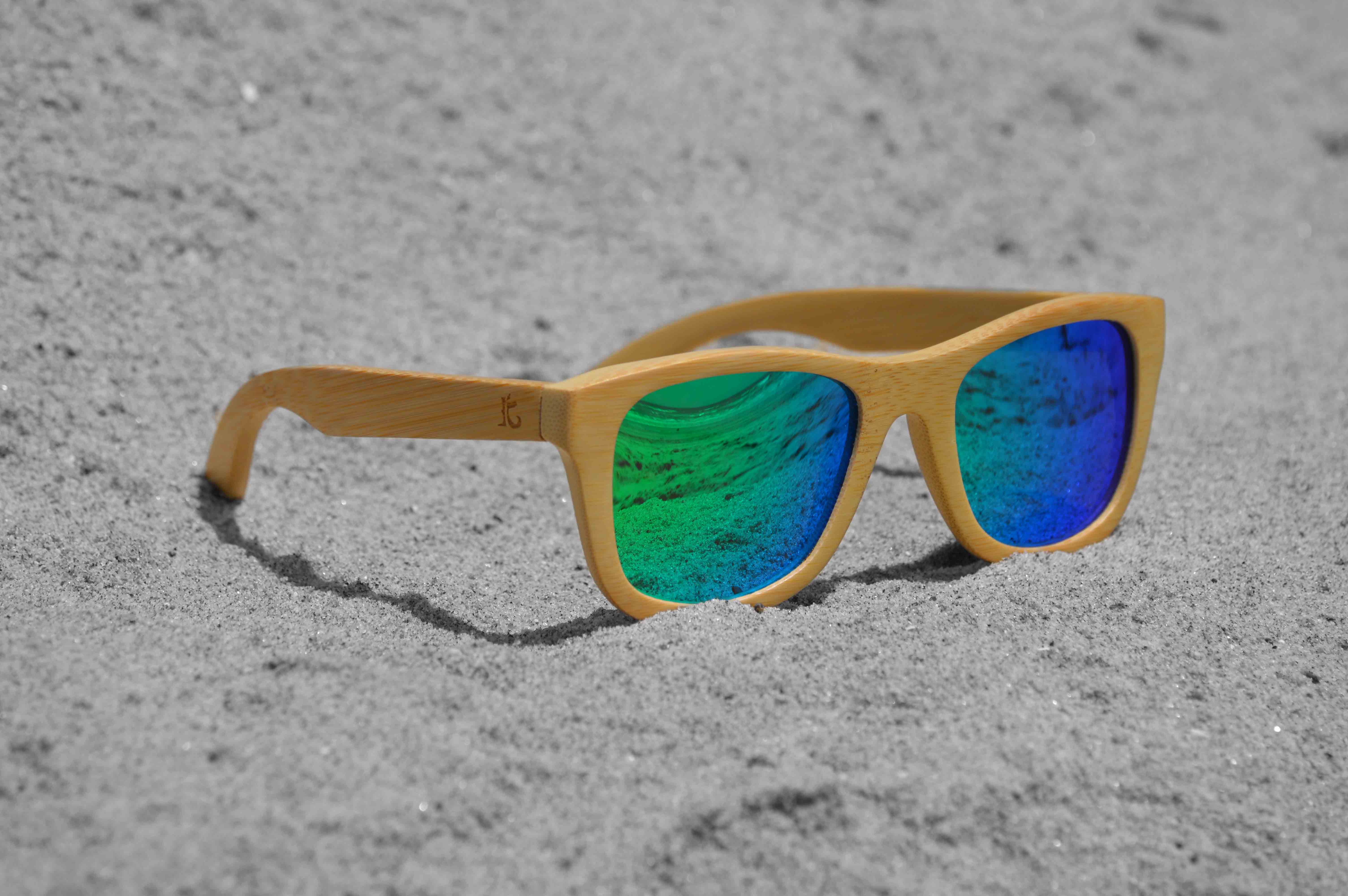 Bamboo Sunglasses Natural OG Electric Green - Kynd Eyewear
